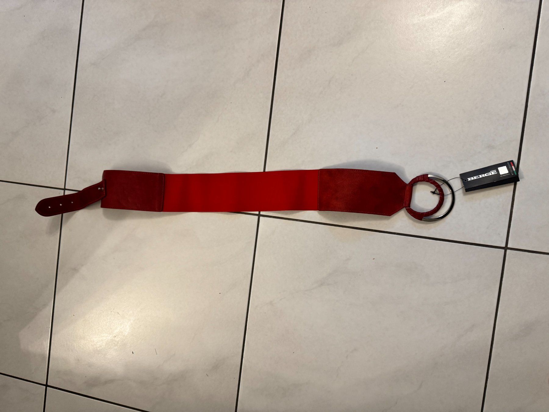 Ceintures: NEU: BERGE Guertel Gr. 75 - rot – Neuf avec emballage d'origine à Bad Ragaz par kpo_b7ph