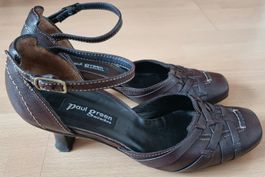 Schuhe mit kleinem Absatz