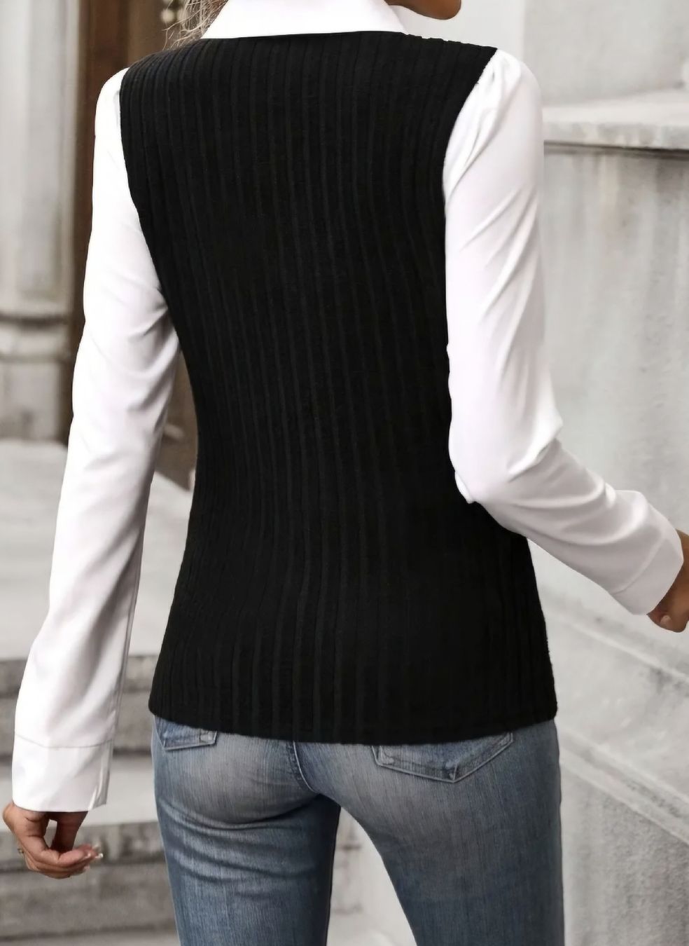Maglioni & Felpe: Schwarze Damen Weste, ärmellos, Gr. S, gerippt – Usato da Zofingen venduto da Just_That_Thing 1
