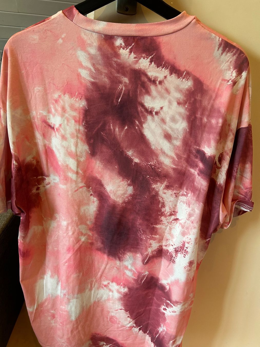 T-shirt: Oversized T-Shirt Gr. 36 - Batik Design – Usato da Horgen venduto da Melissor 2