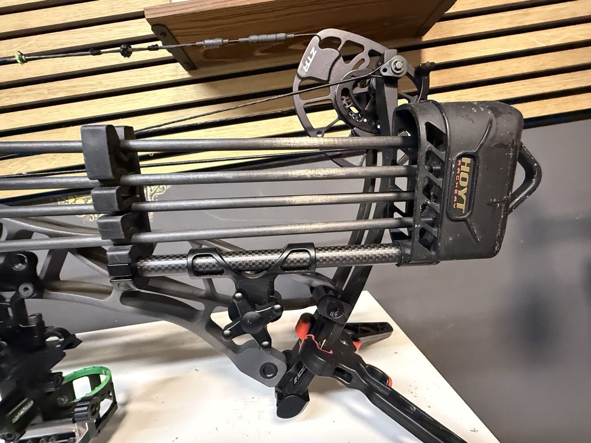 Hoyt Tir à l'arc: Hoyt Compound Axius , ab service  – D'occasion à Heiligkreuz (Mels) par kim-silberundgold 5