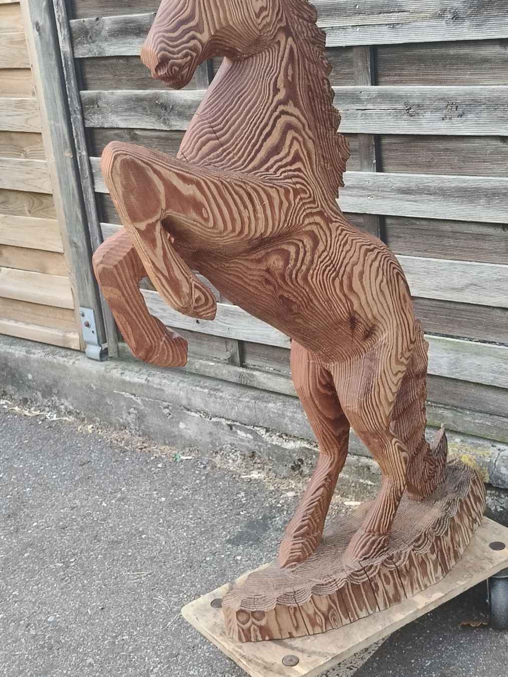 Sculptures & Statues: Massive Holzskulptur, Pferd  – D'occasion à Zwingen par inf_2blh 8