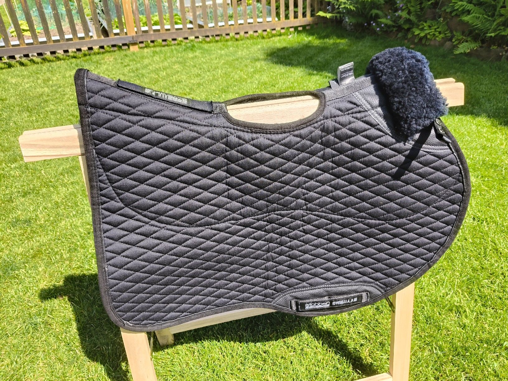 Selle & Accessori: Stübben Streamline Lammfellschabracke – Usato da Bangerten venduto da rc90 1