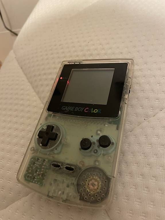 Nintendo Console: Gameboy color – Usato da Lausanne venduto da cla_ndg8