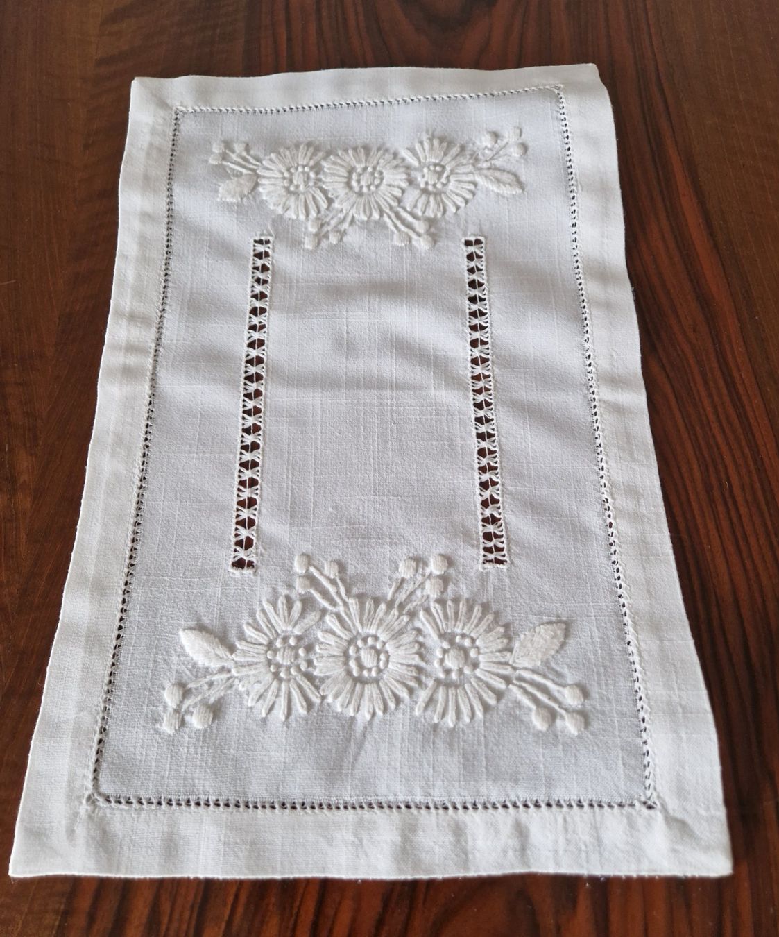 Altra biancheria da tavola: Tischläufer +2 Set / Handarbeit – Nuovo (secondo la descrizione) da Bern venduto da Antikbatik 7