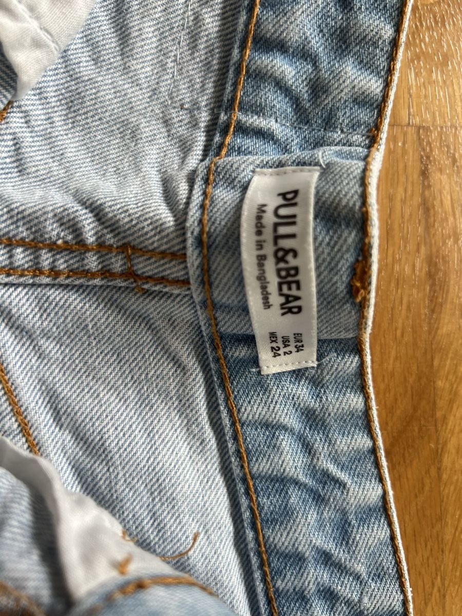 Pull&Bear Jeans: Pull&Bear Jeans Shorts – Nuovo (secondo la descrizione) da Weiach venduto da deb_7zrg 2