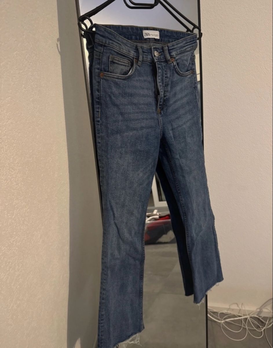 Zara Jeans: Jean Zara taille haute évasé T 36 – Usato da Estavayer-le-Lac venduto da Iness_oth