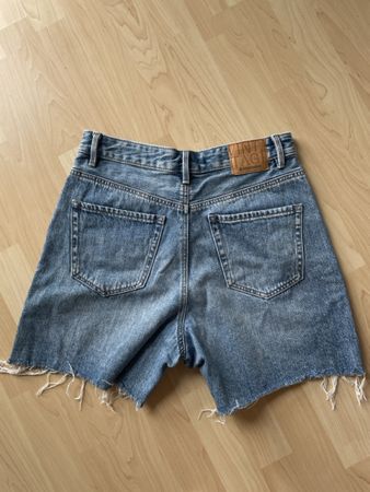 Stradivarius Jeans Short, Grösse M/40