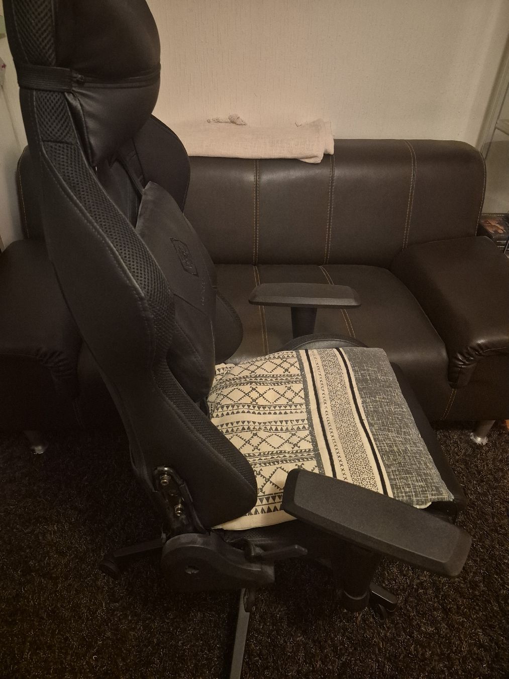 Poltrone: Fauteuil pour bureau – Nuovo (secondo la descrizione) da Renens VD venduto da OrlandoP95 1