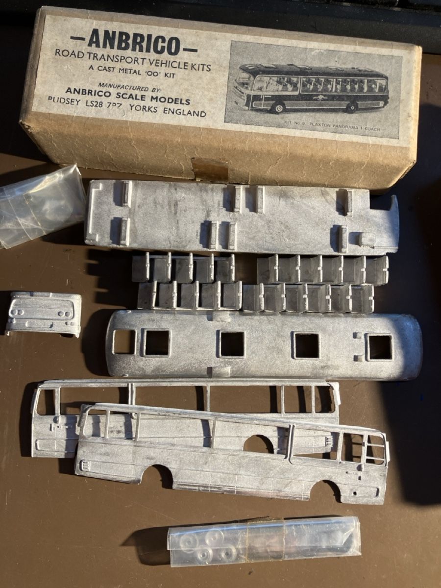 Kit di modellismo & Modellini statici: Anbrico plaxton Panorama Bus Kit Budsay – Usato da Spreitenbach venduto da Strolch
