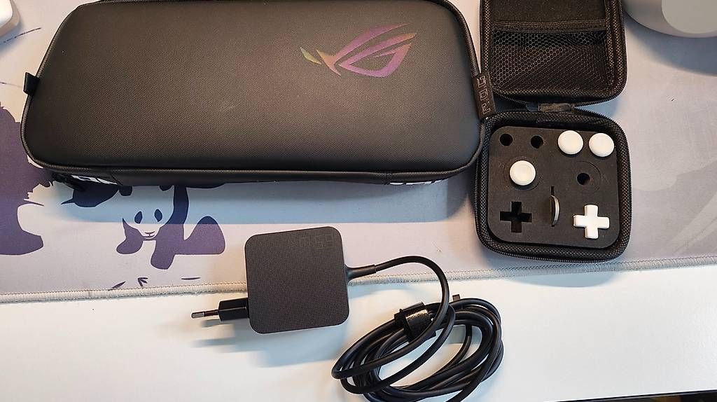 Asus Console: ROG Ally Z1 Extreme – Usato da Zürich venduto da enz_29jb 2