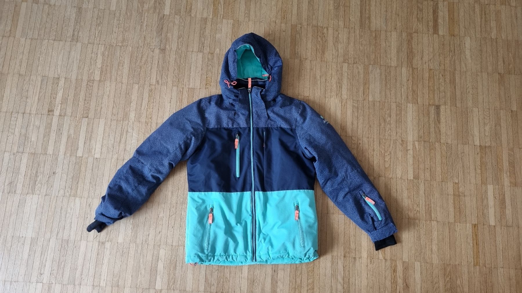 Jacken & Mäntel: Skijacke/Winterjacke – Gebraucht aus Uster von Moriginal
