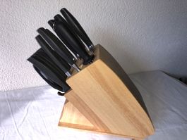 Komplettes Messerset mit Holzblock - Top Zustand!