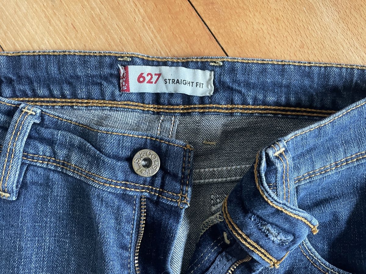 Levi's Jeans: Levi‘s straight fit – Usato da Zürich venduto da sul_7y7y 1