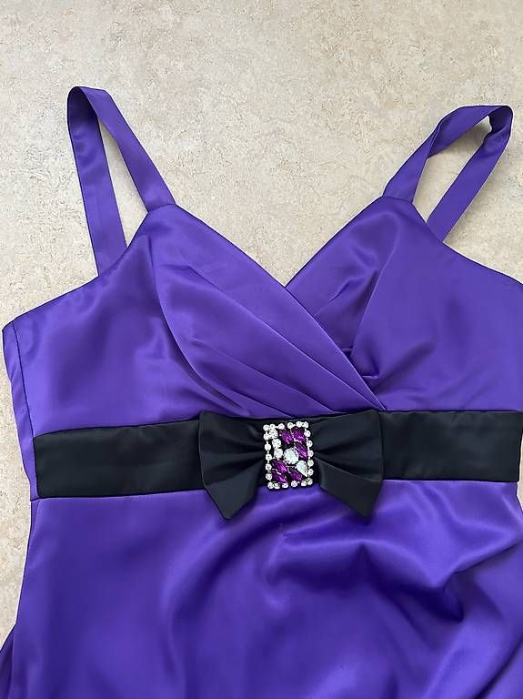 Kleider: Cocktailkleid – Gebraucht aus Zürich von yan_r7k6 1