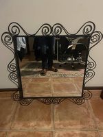 Miroir décoratif en fer forgé (style arabesques) noir