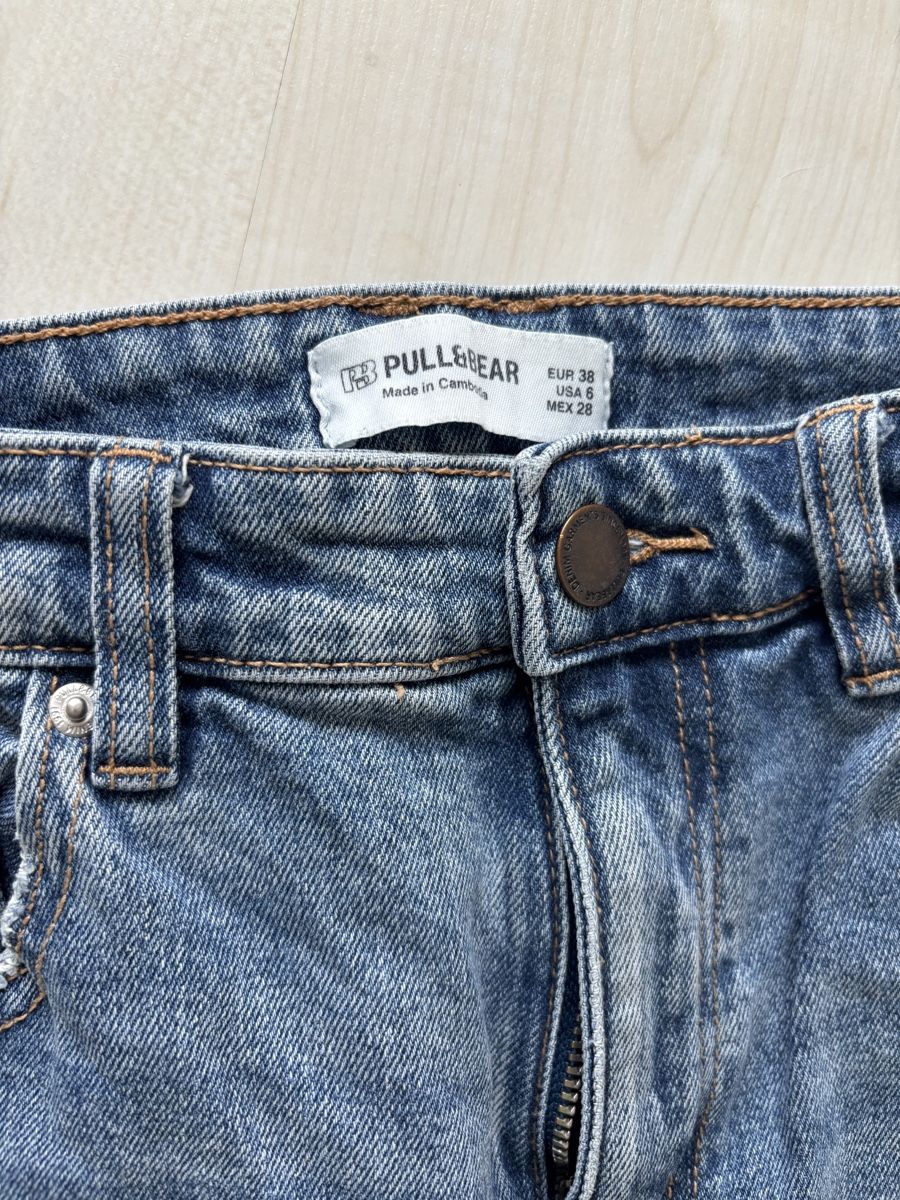 Pull&Bear Jeans: Pull&Bear Jeans, Gr. 38, Top Zustand, zwei Stück! – Nuovo (secondo la descrizione) da Herzogenbuchsee venduto da ameise02 3