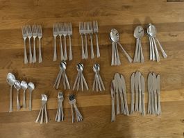 Besteckset Edelstahl 63-teilig guter Zustand