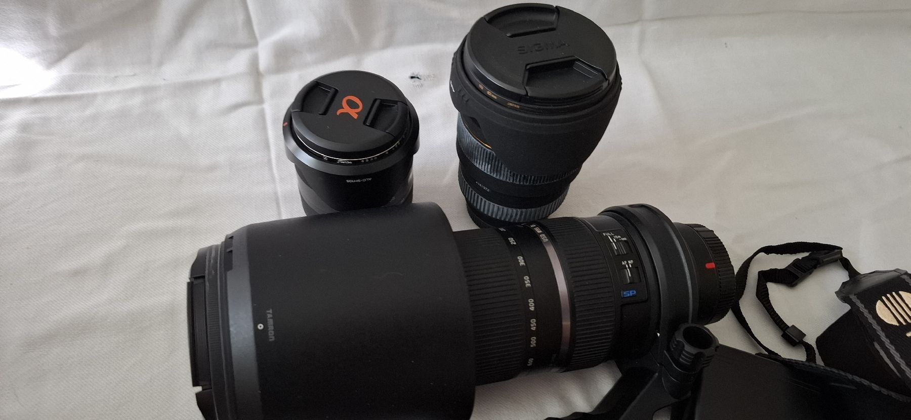Sony Appareil photo: Sony Alpha  99 M2  Mit Seitenhalterung Versand+Verpackung – D'occasion à Chur par Giffa-04-06 6