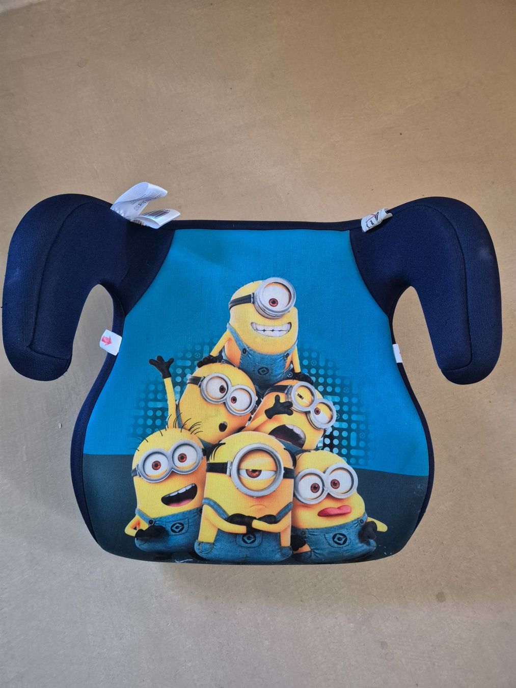 Seggiolini per auto: Minions Kindersitzerhöhung Autositz – Usato da Dietikon venduto da grafad