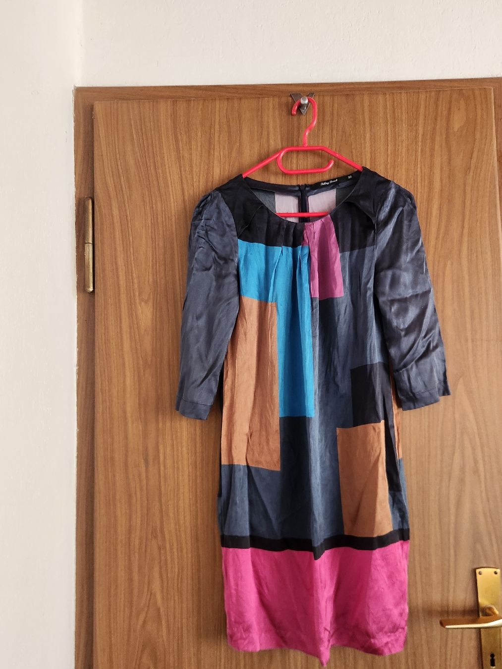 Kleider: Robe multicolore Talking French taille 36 soie/spandex – Gebraucht aus Niedergösgen von Eva2410