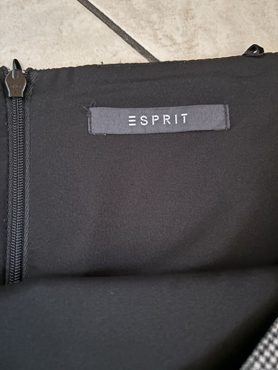 Esprit Gonne: Schöner Rock mit Spitzendetail von Esprit - Gr. 42 – Usato da Verscio venduto da PariniIM 2