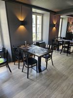 Gastro Tisch Dunkelbraun 70×70 cm – für 2–4 Personen