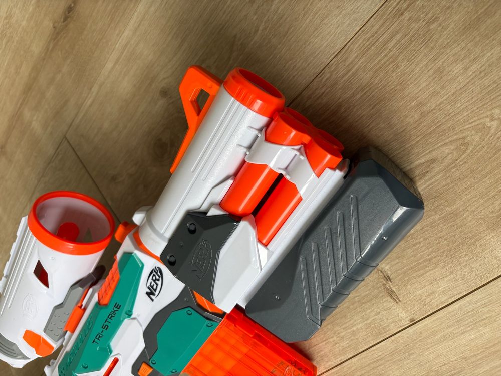 Nerf Modulus Tri Strike Blaster Top Zustand für Action (Gebraucht