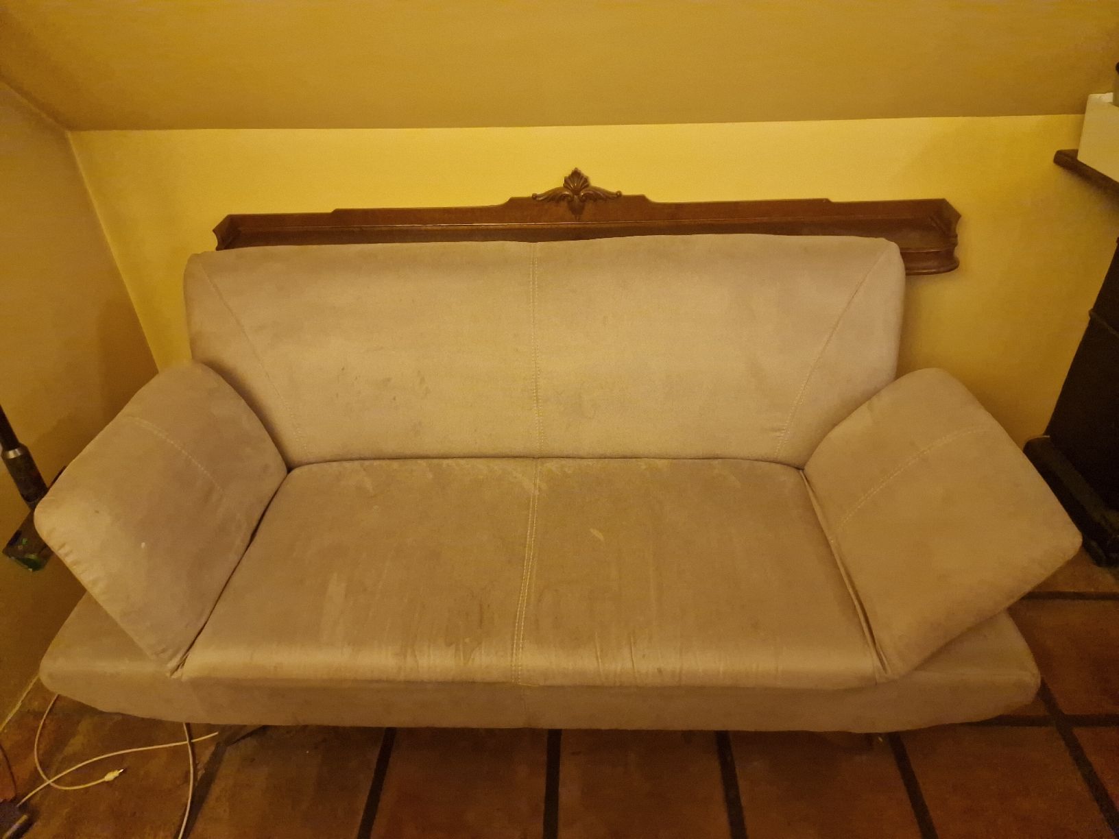 Sofas: Sofa hellgrau Wildleder 2-Sitzer gebraucht – D'occasion à unterengstringen par ale_6qdp