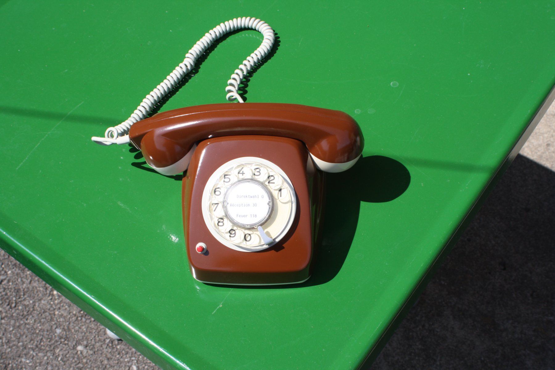 Telefone: TELEFON VINTAGE MIT WÄHLSCHEIBE – Gebraucht aus Wauwil von Pneuedy 4
