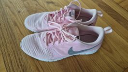 Nike Turnschuhe 42,5, neuwertig