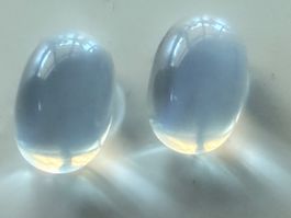 MONDSTEIN  Paar  oval   25.23cts  Burma