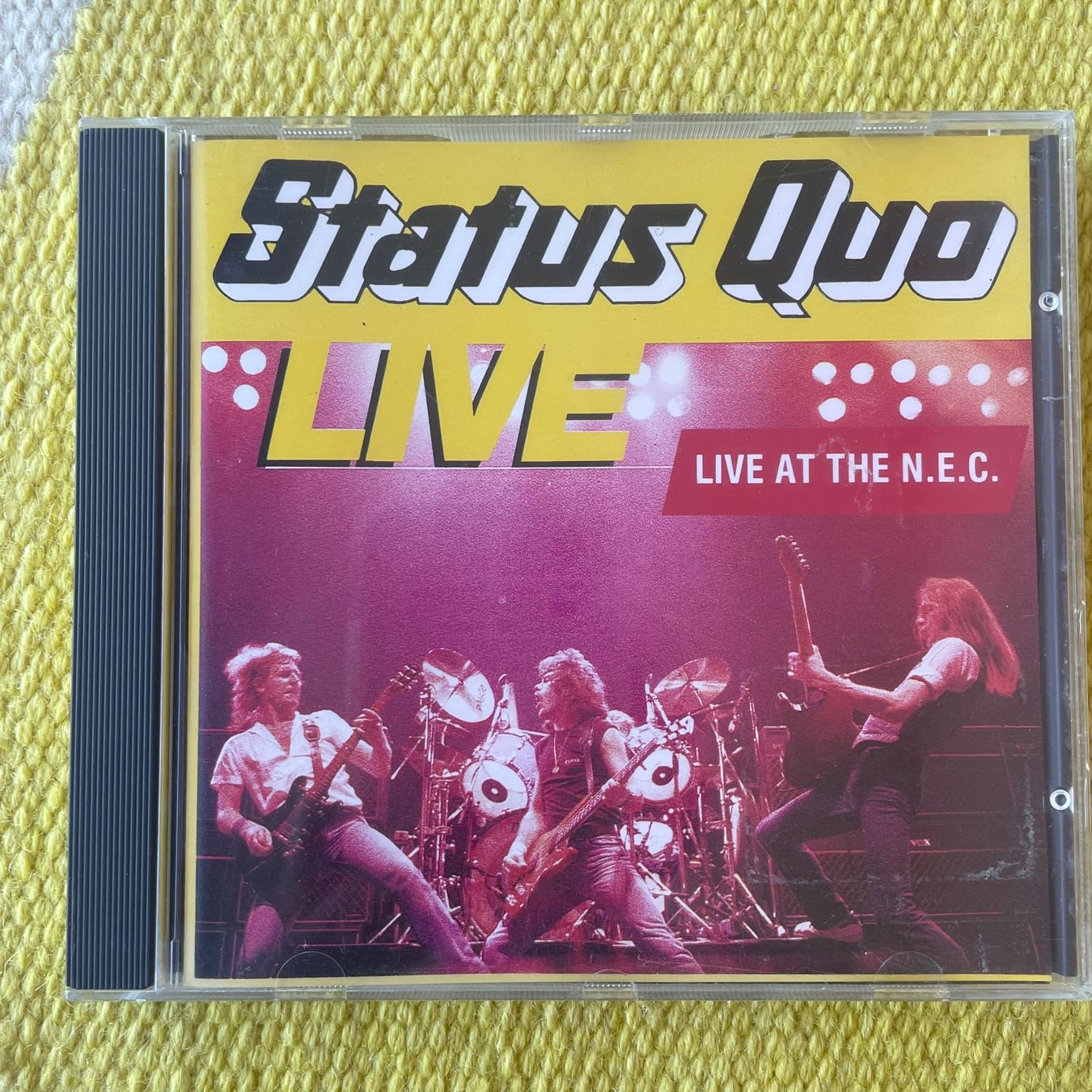 CD: STATUS QUO-LIVE AT THE N.E.C. – Usato da Rorschacherberg venduto da CD-Roli