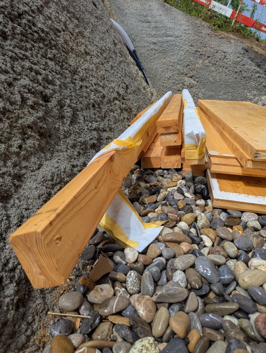 Articoli in legno: Dreischichtplatten und diverses Bauholz – Usato da Lyss venduto da Philipp.Leibundgut 2