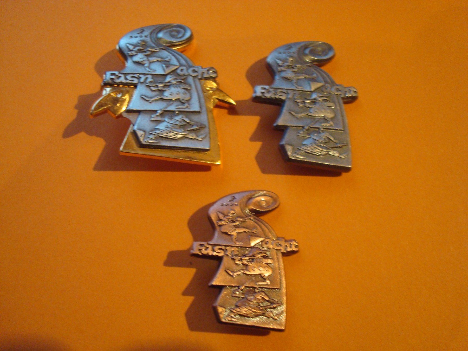 Placchette & Badge: Plaketten Satz 2004 – Usato da Riehen venduto da Baerewaegli