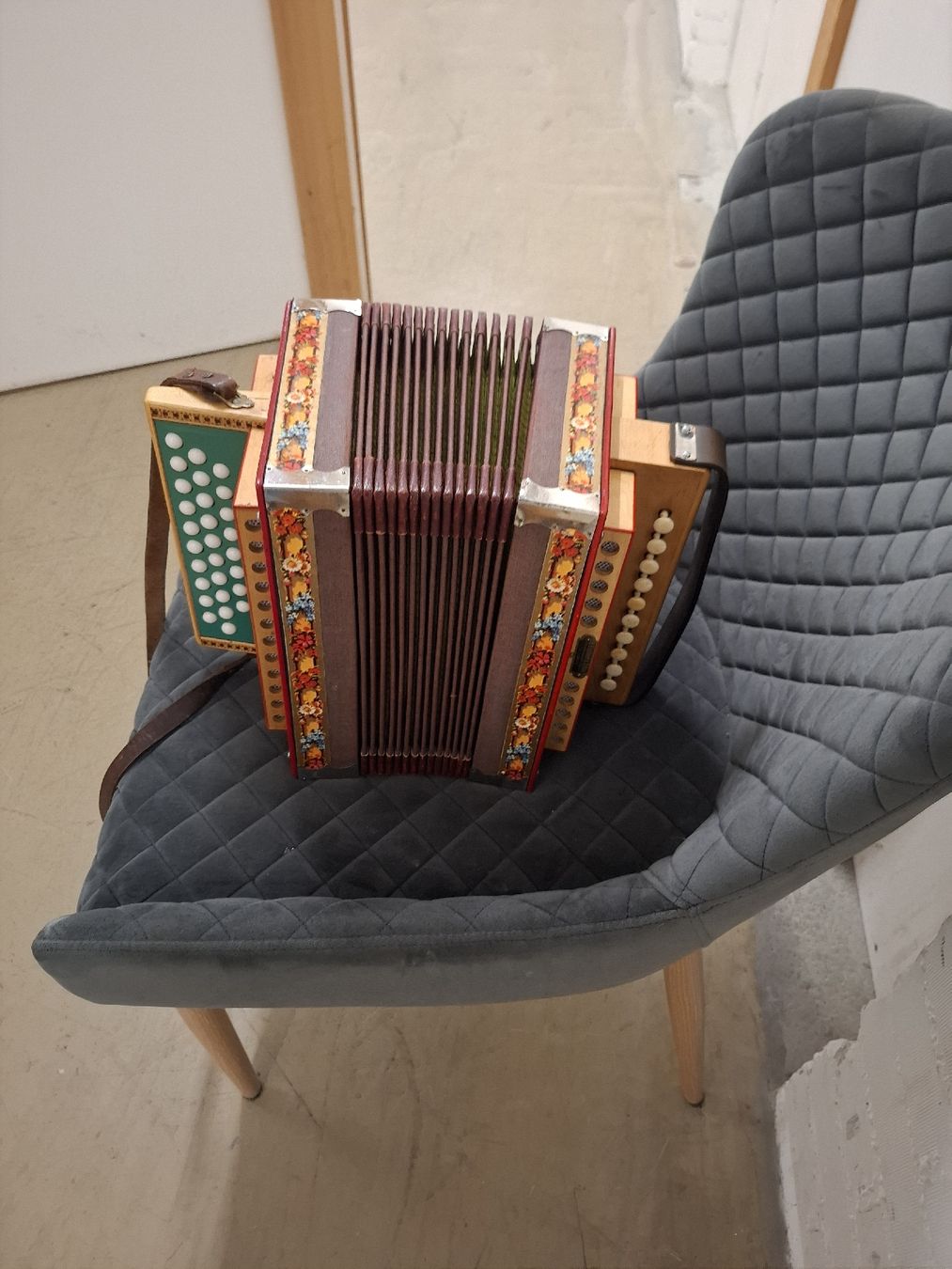 Eichhorn Strumenti musicali: Eichhorn orgeli – Usato da Villeneuve venduto da BibiVintage 1