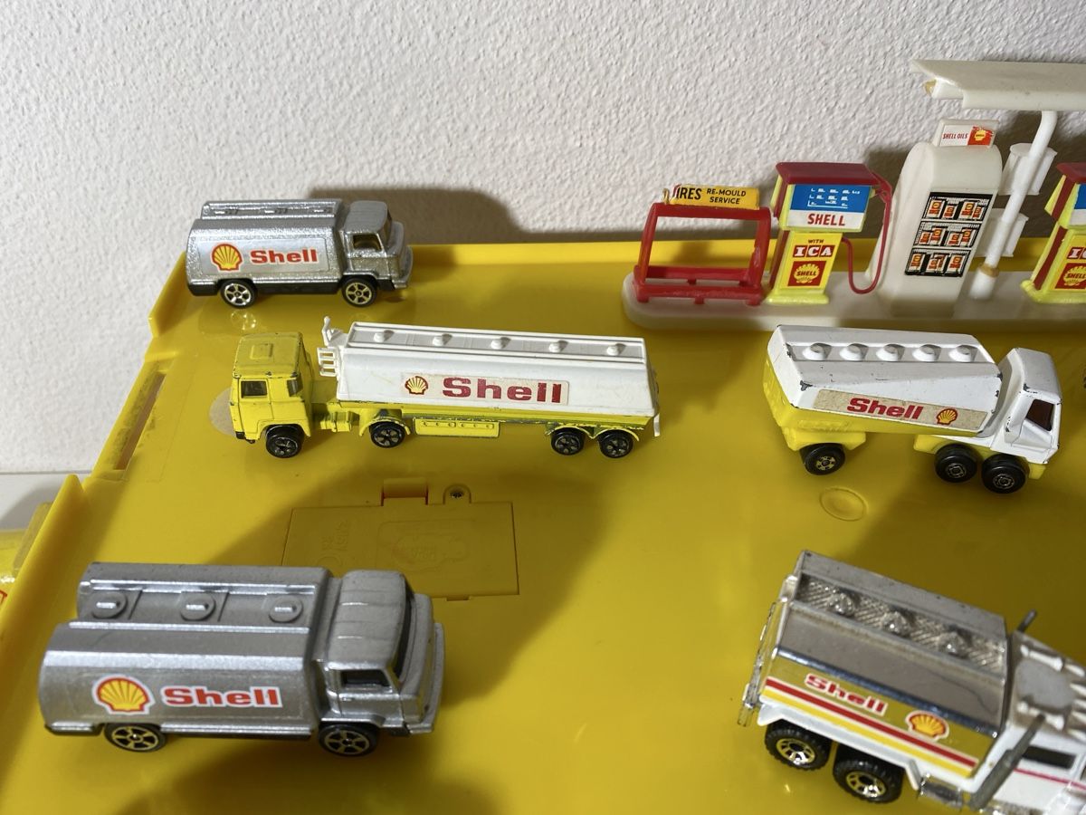 Modellini d'auto: Shell Modellautos/ Tankstelle – Usato da Winterthur venduto da ben_9vxx 1