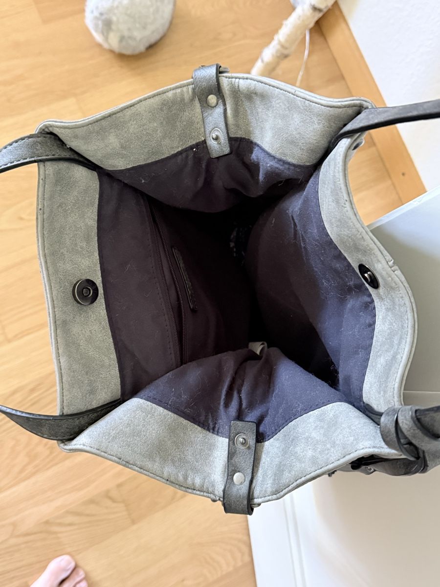 Borse da donna: Tasche – Usato da Riehen venduto da Claudia024 2