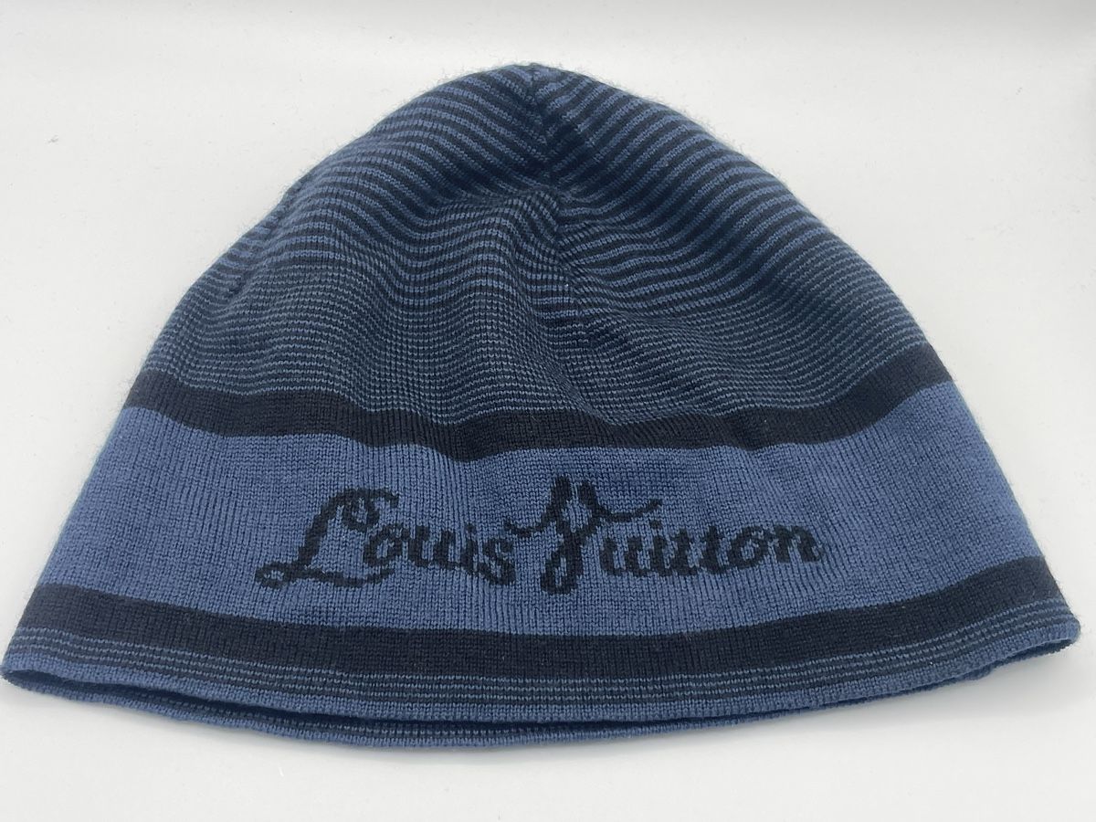 Louis Vuitton Copricapi, berretti & cappellini: Louis Vuitton Mütze – Usato da Waldenburg venduto da LuxusTrends