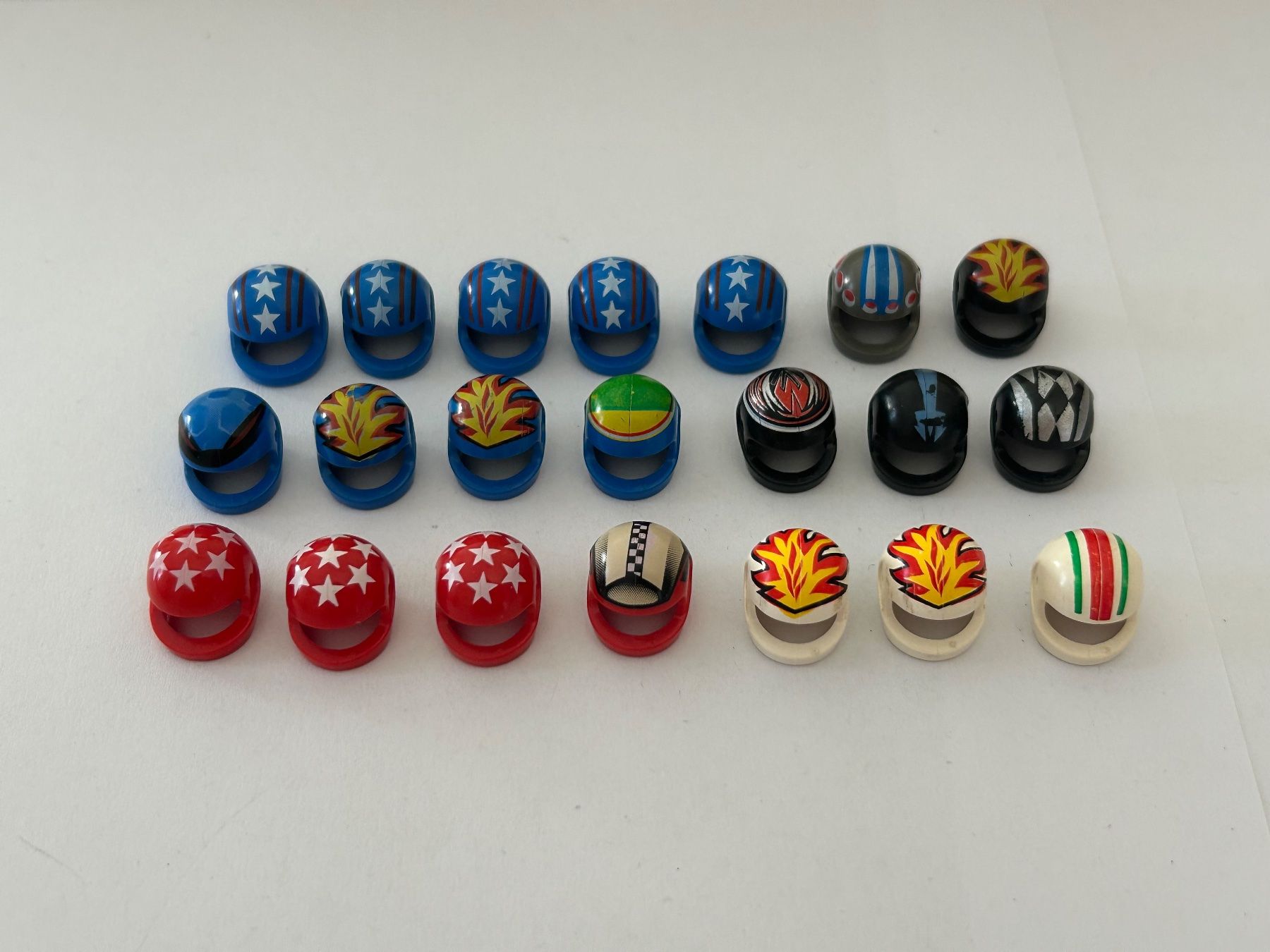 Lego Jeux de construction: Lego - lot de casque avec imprimé – D'occasion à Confignon par kar_7slz