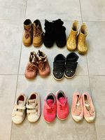 Lot 8 paires de chaussures fille taille 23
