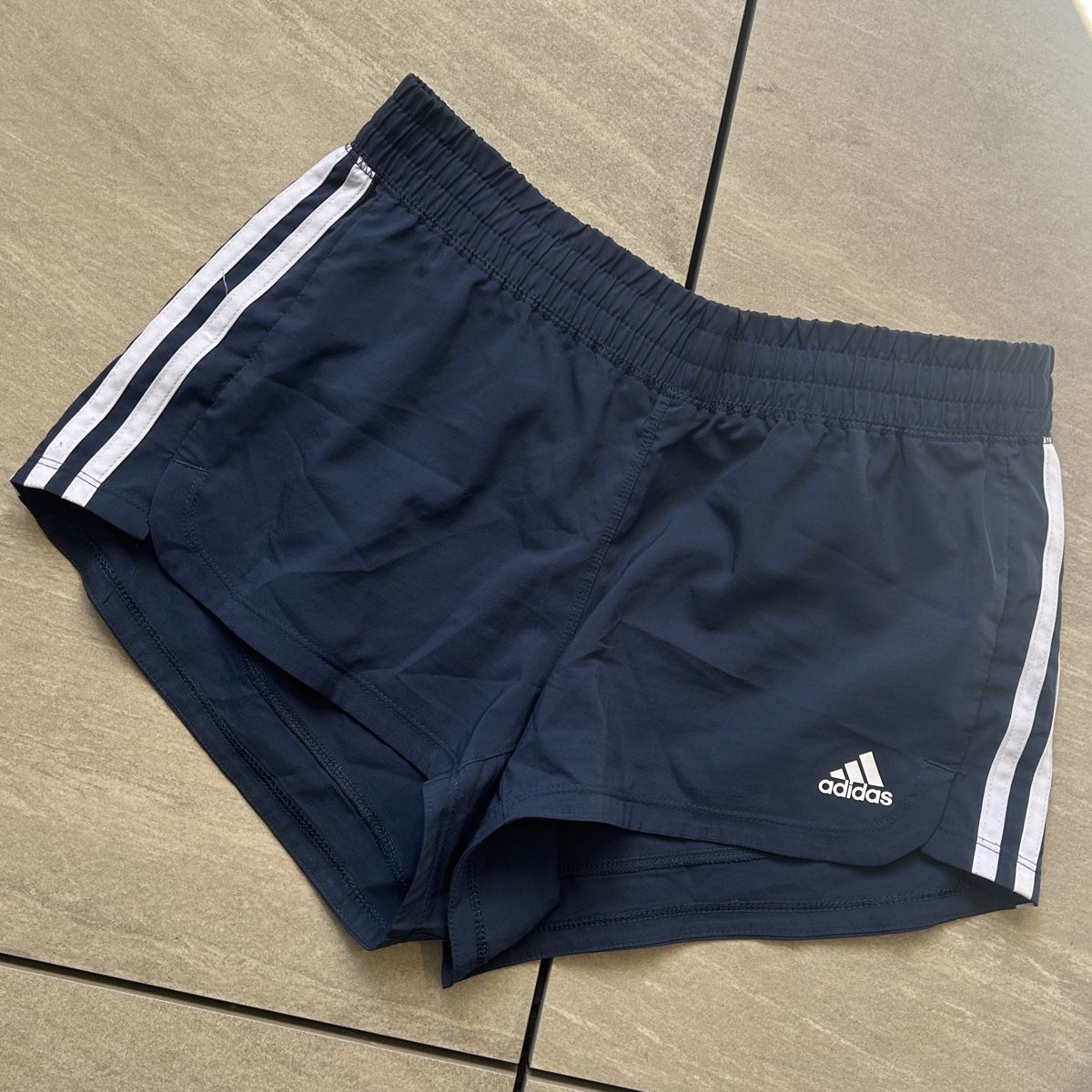 Adidas Hosen: Adidas Shorts – Neu (gemäss Beschreibung) aus Winterthur von Werischjenny
