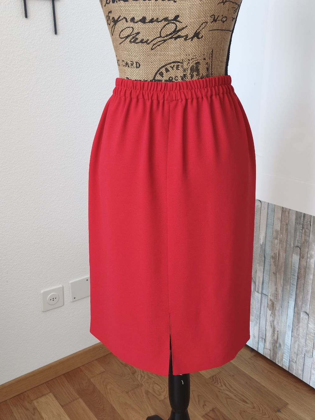 Gonne: Roter Vintage Rock, Gr. M / 38 – Nuovo (secondo la descrizione) da KRIENS venduto da Franzy_Blond10 2