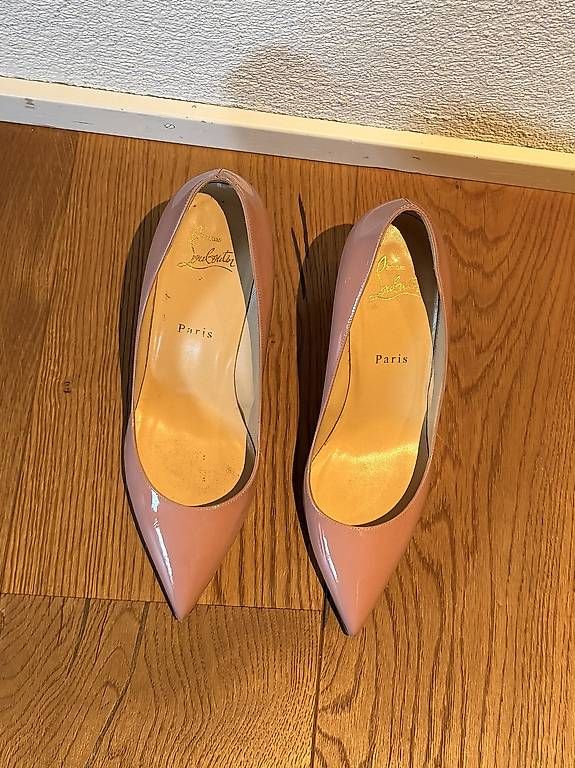 Scarpe da donna: Christian Louboutin Pumps – Usato da Adligenswil venduto da TST04 1
