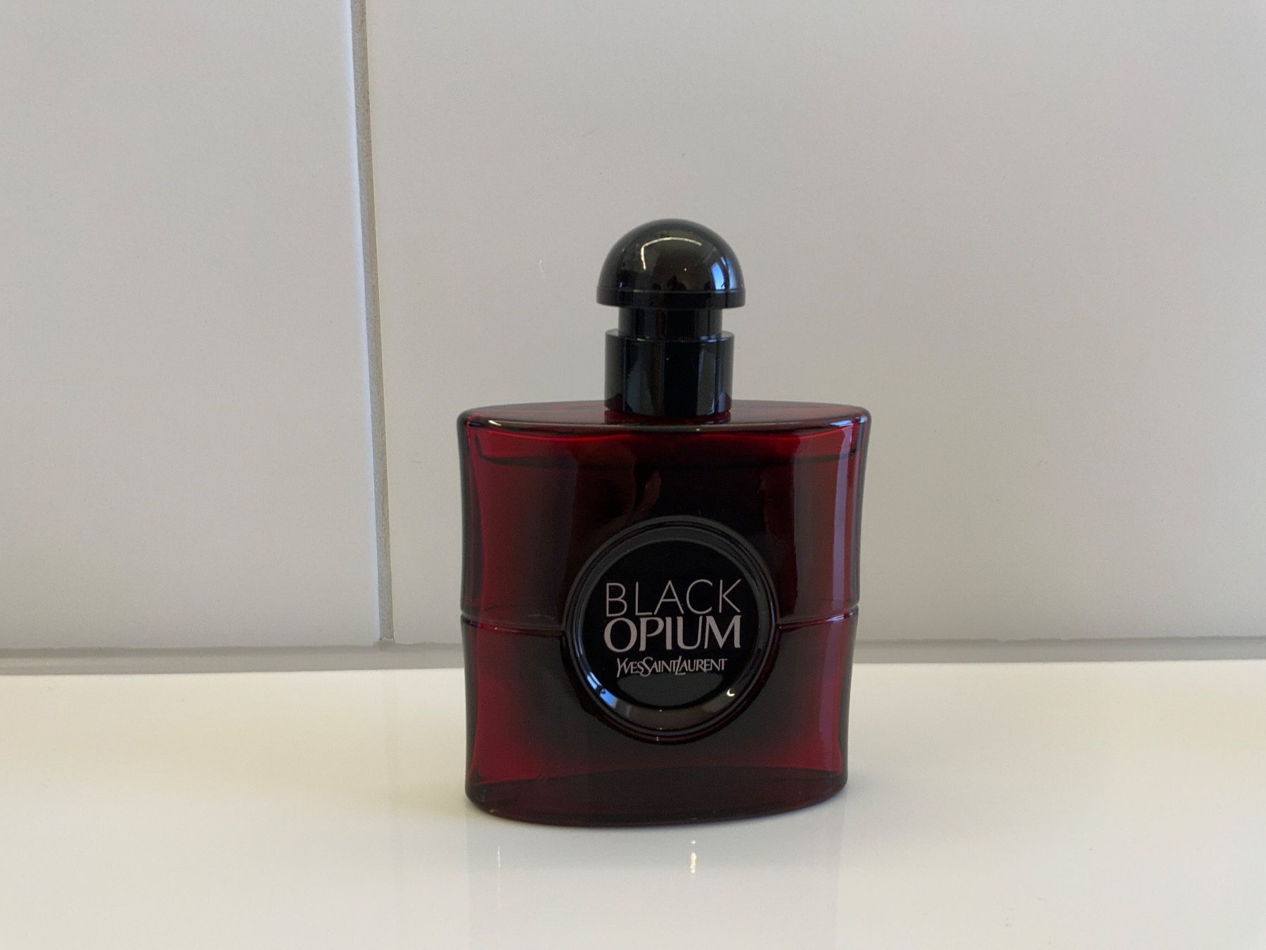 Saint Laurent Profumi & Eau de Toilette: YSL Black Opium Eau de Parfum Over Red – Usato da Wetzikon ZH venduto da ale_5bvt
