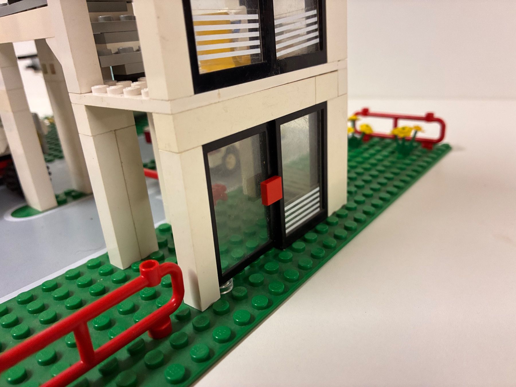 Lego Spielzeuge: LEGO Classic Town 6398 ab 1.- – Gebraucht aus Kerns von chriglim 9