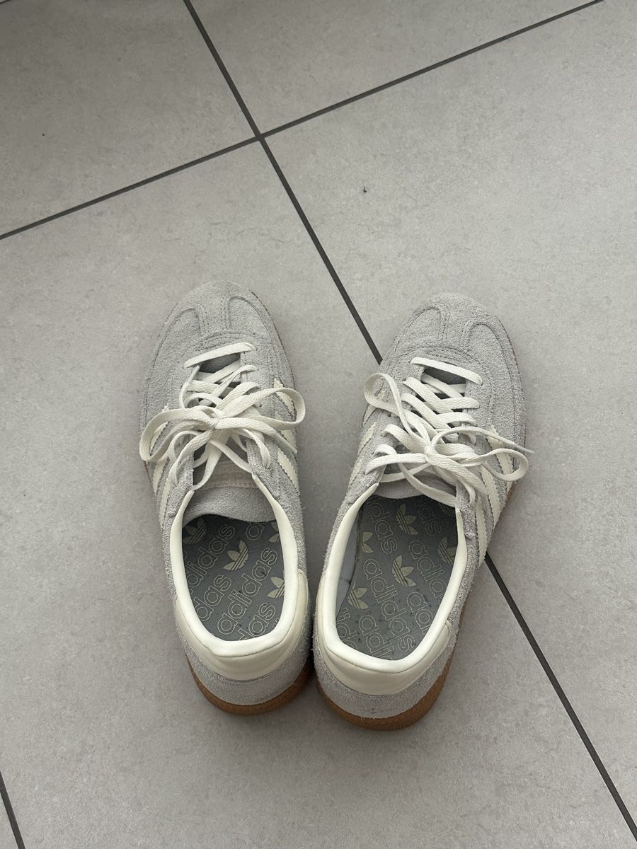 Adidas Scarpe da uomo: Adidas Turnschuhe grau Grösse 40 – Nuovo (secondo la descrizione) da Oftringen venduto da costafabio7 3