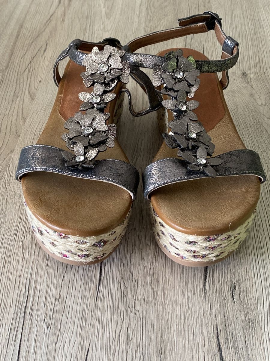 Scarpe da donna: Sandalen hoch – Nuovo (secondo la descrizione) da Thun venduto da reb_qd7f 3
