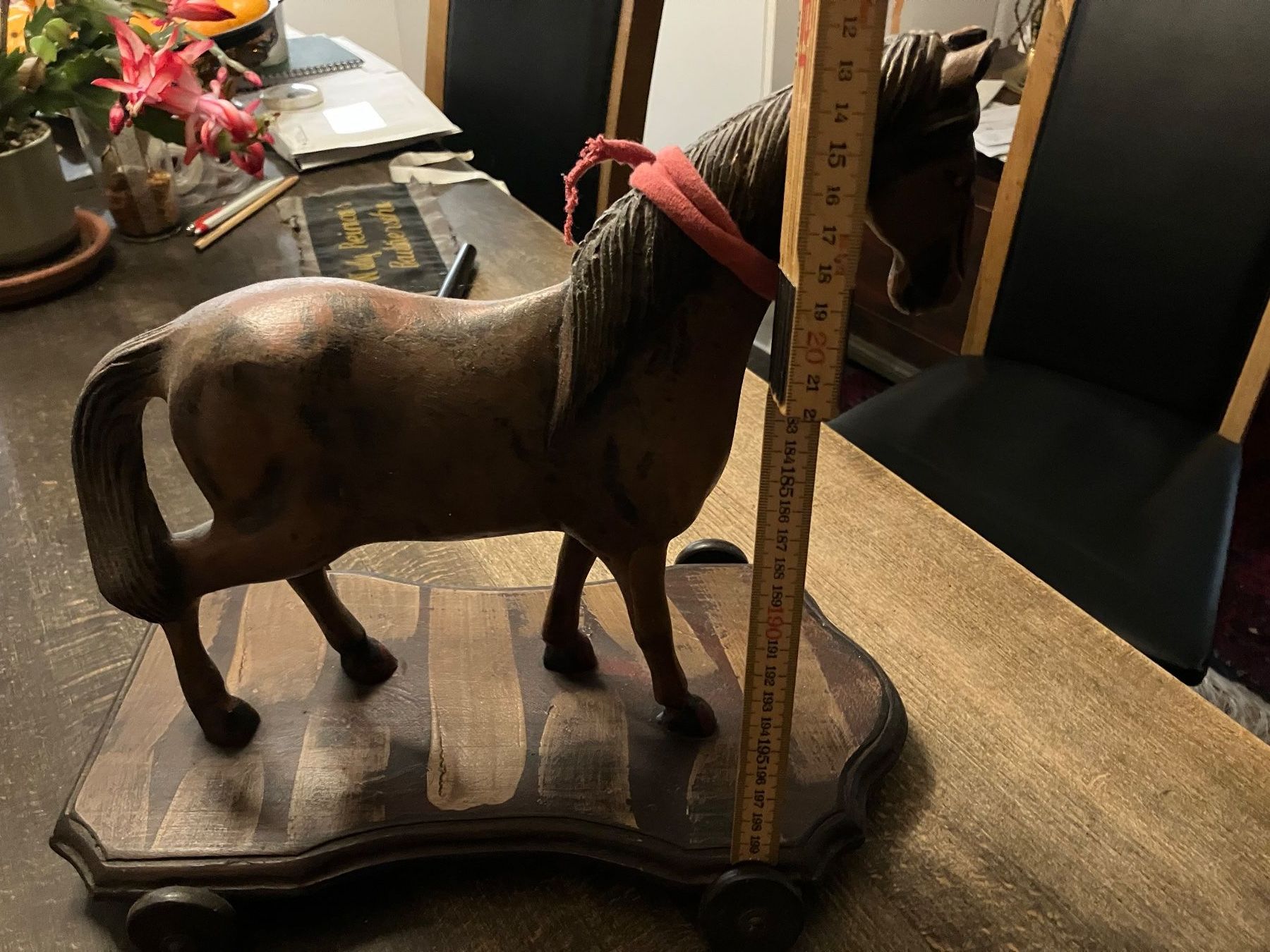 Statuette: Holzpferd auf Rollen – Usato da Zürich venduto da ylluw50 2