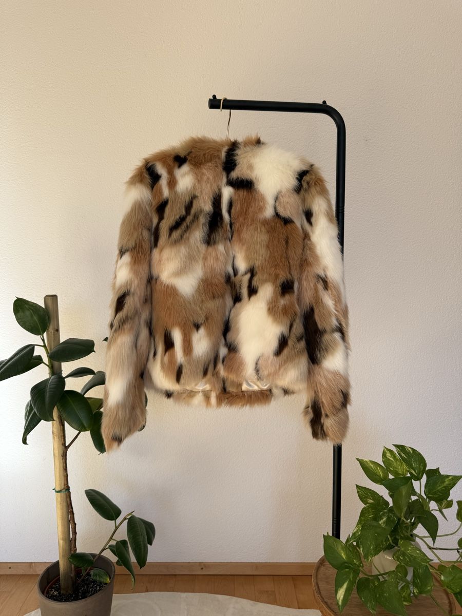 Giacche: MISS SELFRIDGE faux fur jacket – Nuovo (secondo la descrizione) da Bern venduto da flordelis_ch 1